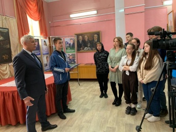 В Музее истории Черногорска открылась выставка «Молодые ученые – будущее России»